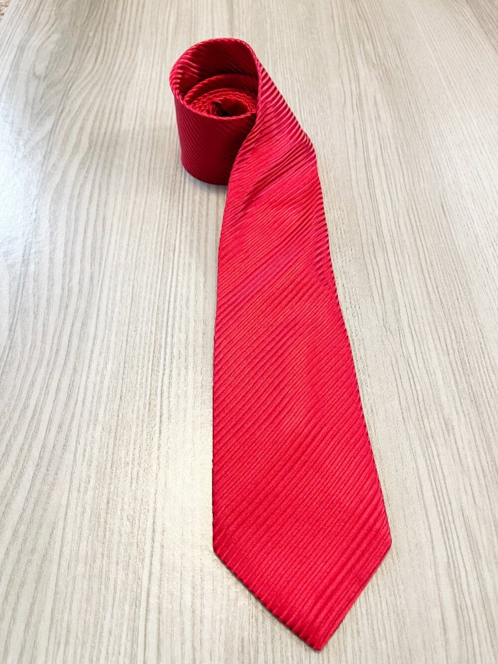 David Donahue 100% Silk Red Textured Tie Handmade in USA